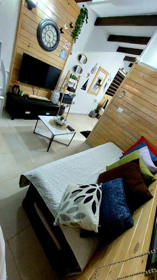 An Edom Apartment *